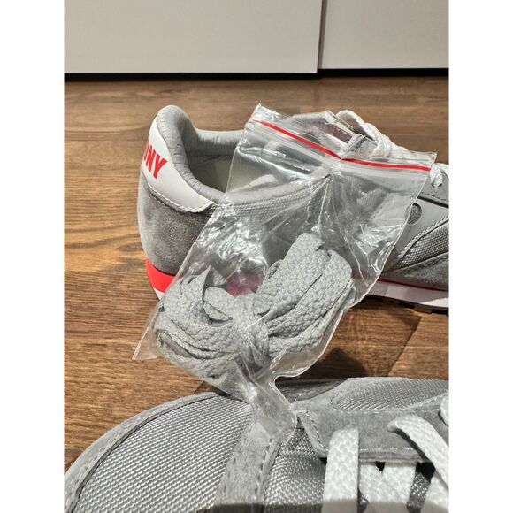 Athletic_Shoes